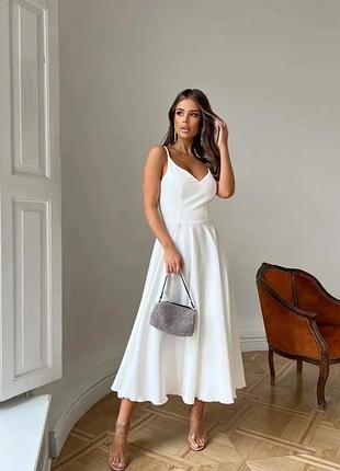 Неймовірна сукня