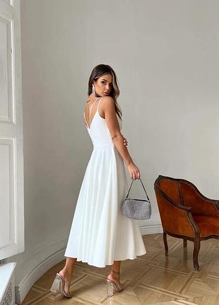 Неймовірна сукня