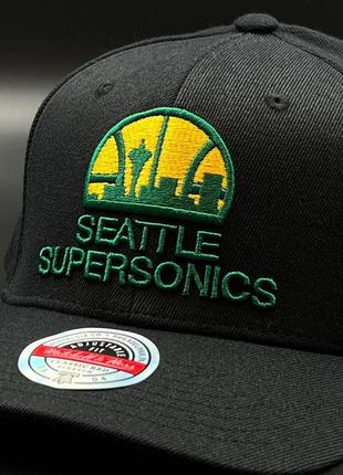 Оригинальная черная кепка mitchell & ness seattle supersonics2 фото