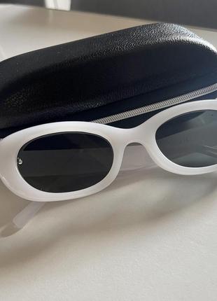 Солнцезащитные очки белые7 фото