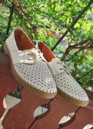 Макасины на шнуровке 39 размер кожа