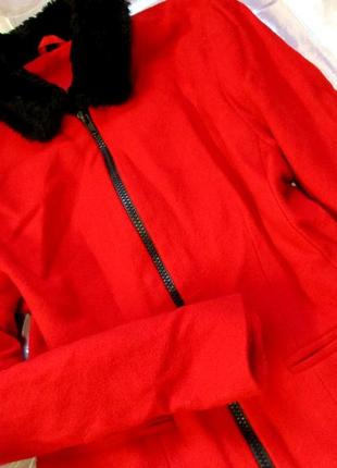 Червона вовняна курточка \піджак з хутром5 фото