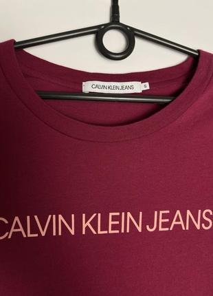 Женская футболка calvin klein оригинал кельвин клейн топ бордовая вишневая бег лого3 фото