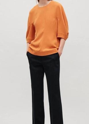 Яскрава блуза cos