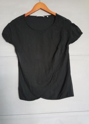 Чорна футболка