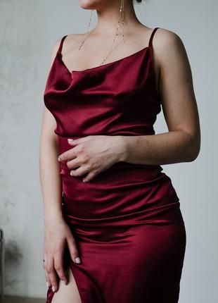 Платье бордо в бельевом стиле2 фото