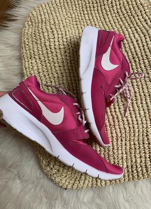 Розовые кроссовки nike2 фото