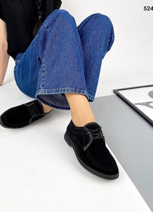 Жіночі натуральні туфлі на шнурівці