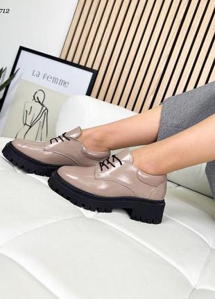 Женские натуральные туфли на шнуровке2 фото