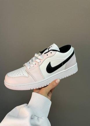 Женские кроссовки jordan 1 retro джордан ретро7 фото