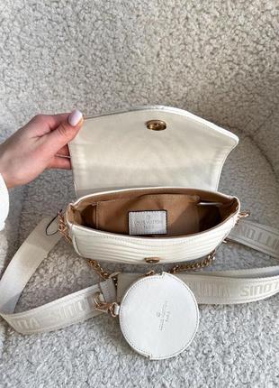 Сумка клатч на цепочке в стиле lv wave multi pochette milk
