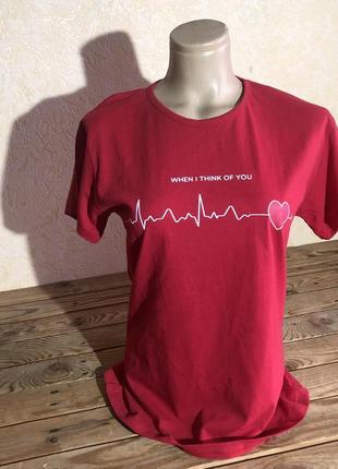 Жіноча футболка