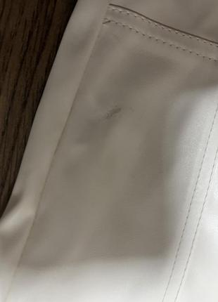 Кожаные брюки молочного цвета от бренда mon blanche2 фото