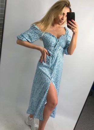 Сукня на літо