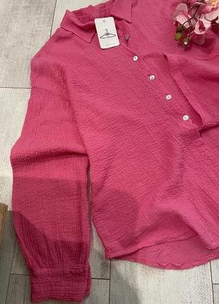 Новая хлопковая итальянская рубашка цвета фуксия оверсайз муслиновая жатка5 фото