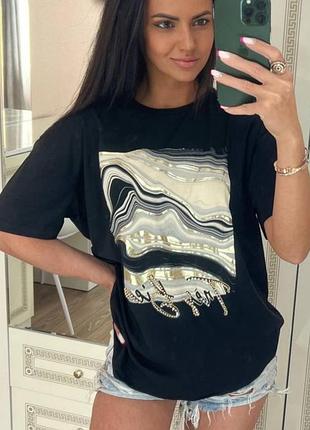 Женская футболка со стразами