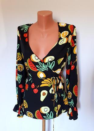 Стильна віскозна яскрава блуза на запах( розмір 34-36)