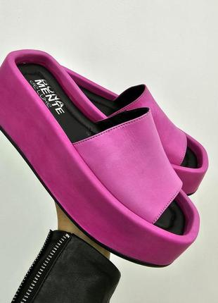 Стильные кожаные шлёпанцы на платформе р36-43 шлепки на танкетке9 фото