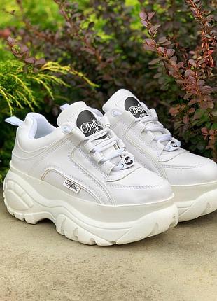 Buffalo london low leather white . шикарні жіночі шкіряні кросівки на платформі😍5 фото