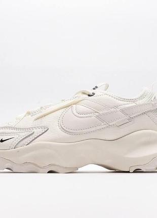 Кроссовки женские  nike
