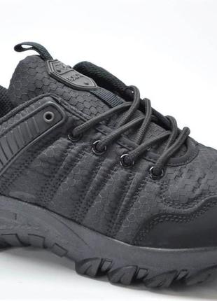 Чоловічі демісезонні кросівки чорні bonote 89303