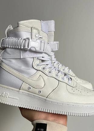 Жіночі кросівки  nike air force 1sp 36