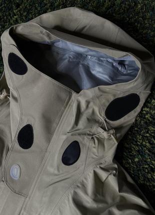 OFF-WHITE x Nike 007 Gore-Tex Jacket in Beige with