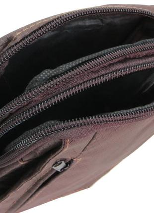 Небольшая мужская сумка для ношения на плече или ремне коричневая9 фото