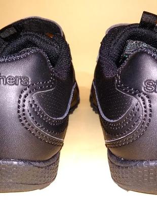 Легкі кросівки skechers incredible elastica eur 315 фото