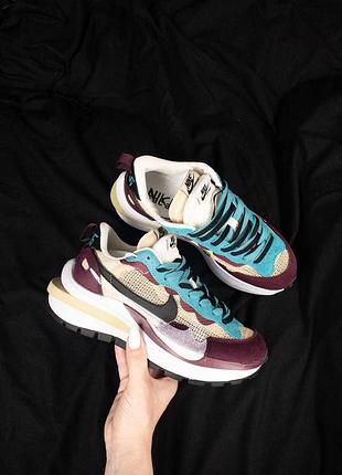 Кросівки жіночі nike vaporwaffle