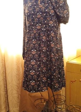 Стильное вискозное платье со свободной завышенной талией yessica  c&a  германия