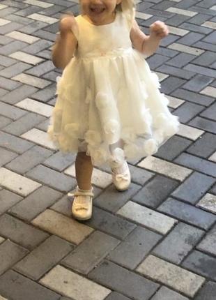 Шикарна сукня на свято