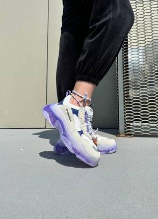 Кроссовки в стиле balenciaga triple s clear sole white violet10 фото