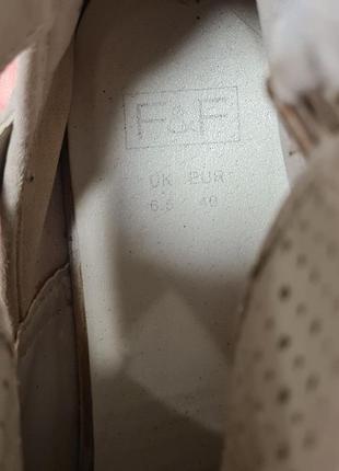 Стильные ботинки с перфорацией от f&amp;f 40 размера10 фото