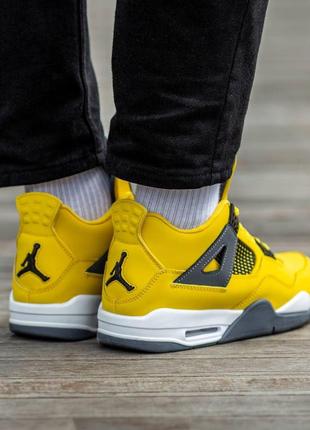 Женские кроссовки nike air jordan 4 retro lightning tour yellow 37-38-40-416 фото