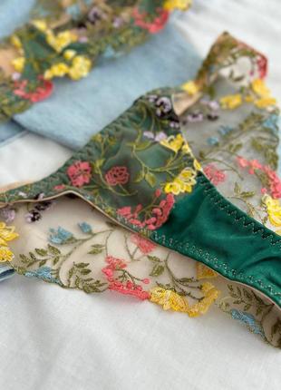 Комплект женского белья полупрозрачный комплект с цветочным принтом8 фото
