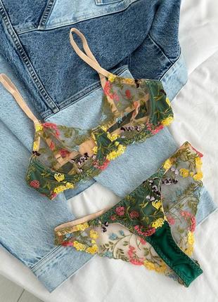 Комплект женского белья полупрозрачный комплект с цветочным принтом6 фото