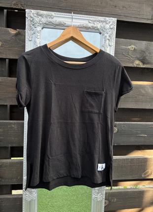Чёрная лёгкая футболка 100% хлопок calvin klein jeans3 фото