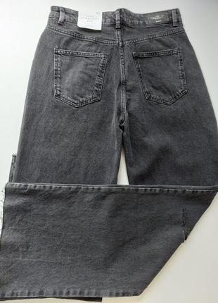 Кружевные джинсы stradivarius фасон straight fit с разрезами на коленях. оригинад из испании2 фото