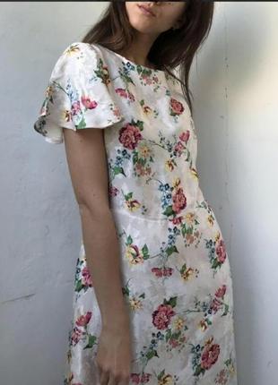 Платье в цветочный принт1 фото