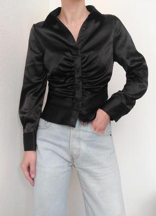 Атласна блуза чорна блузка атлас блузка зі зборками сорочка атласна чорна сорочка сатин блуза блузка сатинова1 фото