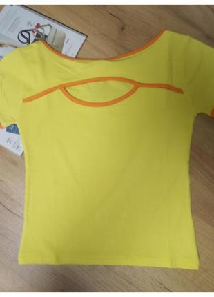 Розпродаж жіноча футболка з вирізом на груді, склад віскоза, невеликий розмір , виробник туреччина1 фото