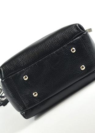 Черная женская кожаная сумочка на три отделения, маленькая сумка кросс-боди из натуральной кожи4 фото