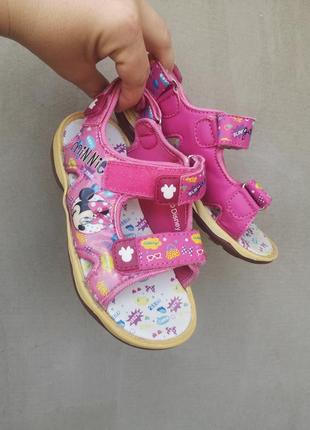 Сандалі disney minnie mouse 19см розмір 29 на 4-5 років