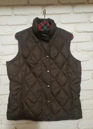 Пуховый жилет 36-38 г.