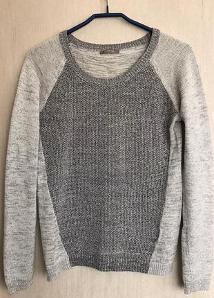 Свитер