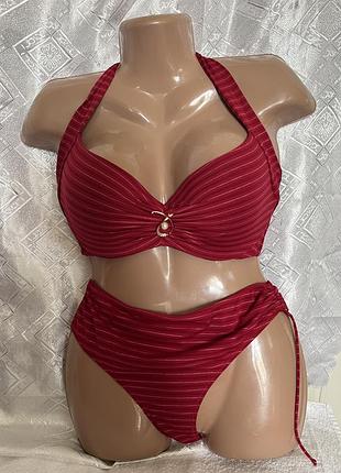 Купальник цільний