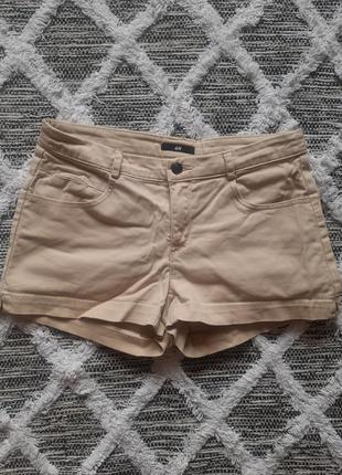 Бежевые котоновые шорты