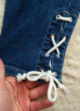 Стильные джинсы скинни сo шнуровкой clockhouse, 38 размер.4 фото