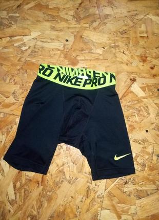 Спортивные шорты nike pro